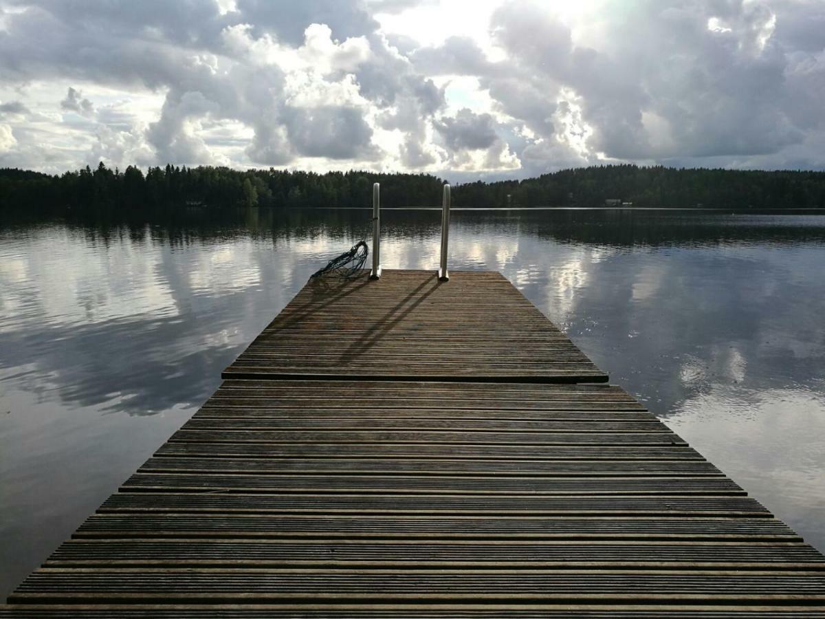 Antinkallio Lakeside Cape